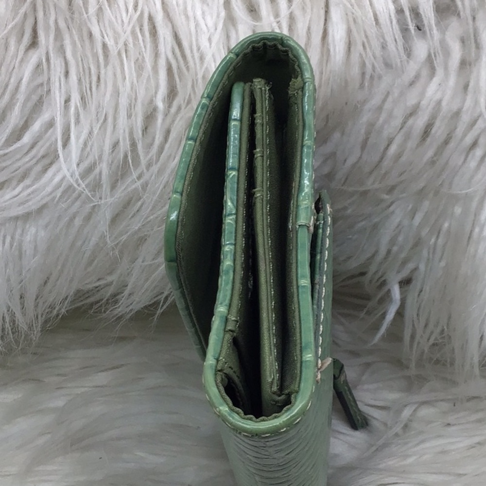 🌼3/$13🌼BUNDLE DEAL! Liz & Co Green Faux Croc Print Wallet - Picture 8 of 8